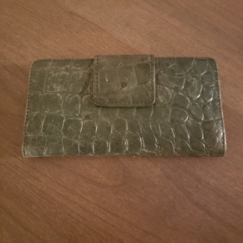 Fossil Green Alligator wallet